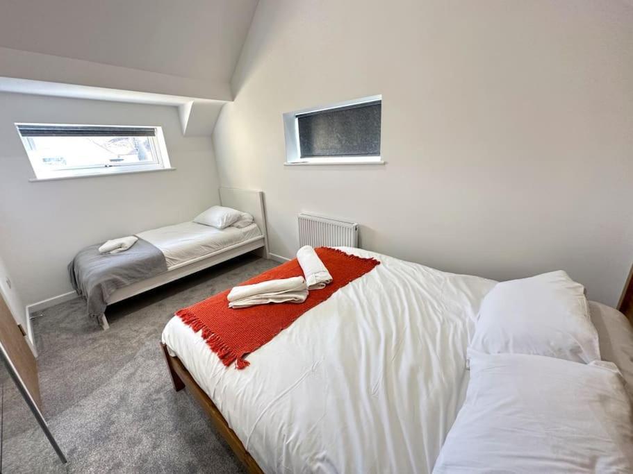 Charming New 2Br Detached House-Central Headington- Wi-Fi, Netflix, Top Location Оксфорд Экстерьер фото