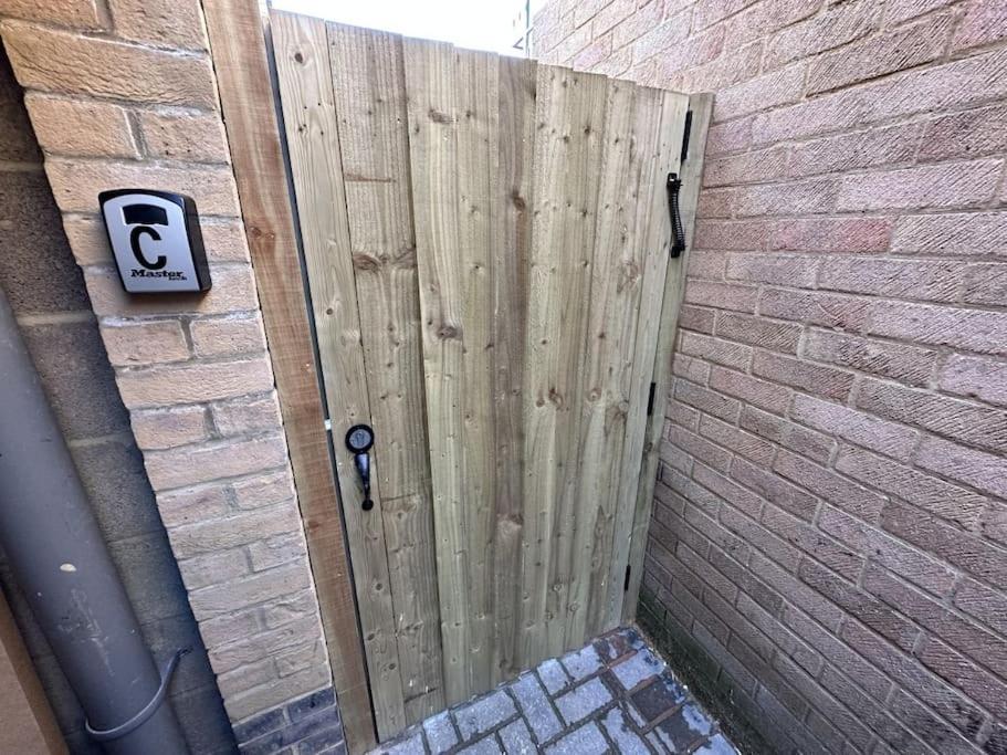 Charming New 2Br Detached House-Central Headington- Wi-Fi, Netflix, Top Location Оксфорд Экстерьер фото